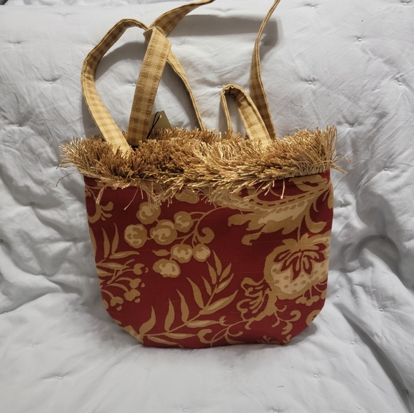 Handbags - Picture 3 of 5